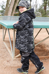 černý softshellový kabátek se vzorem reflexního maskáče